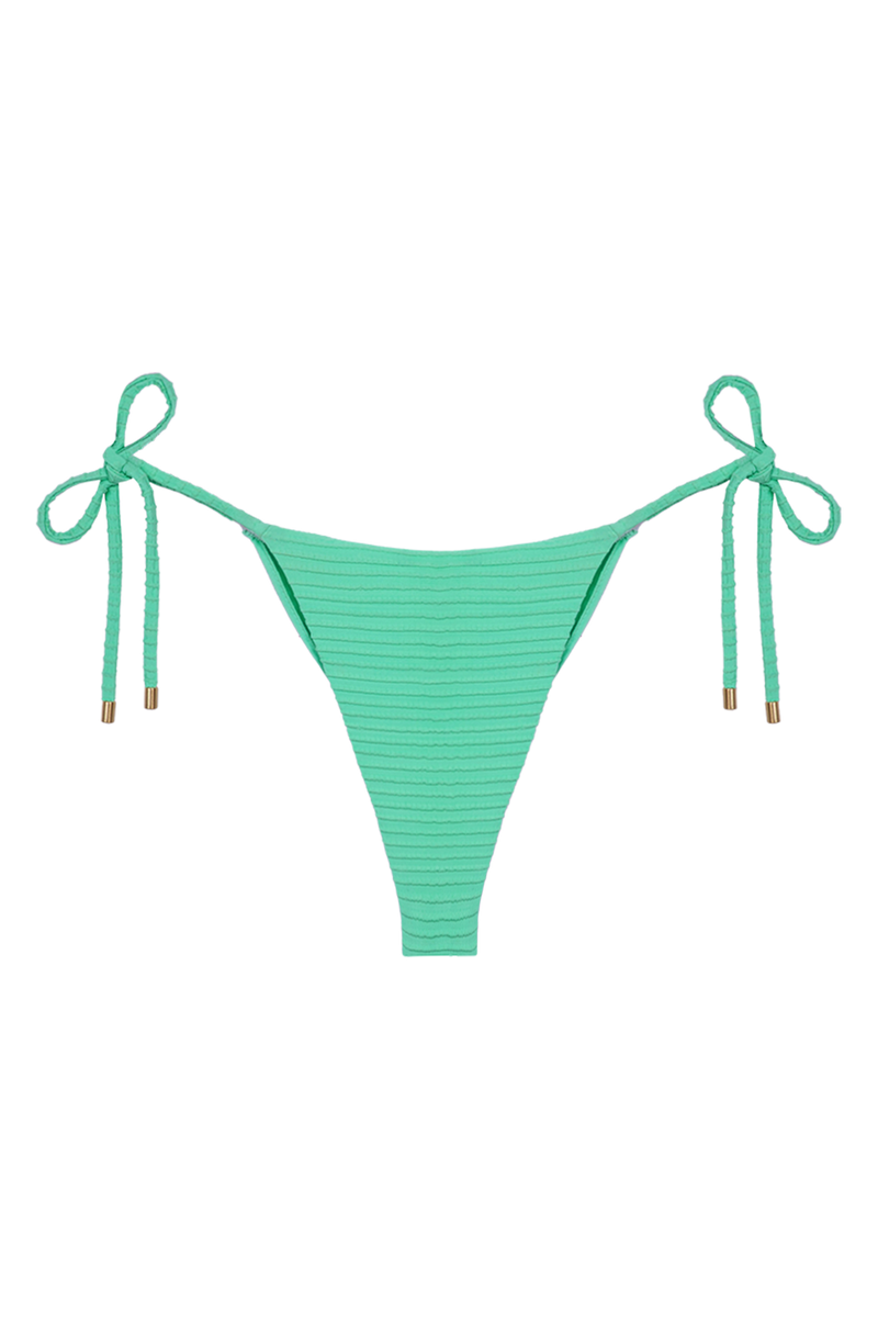 gid://shopify/Product/9592855560413