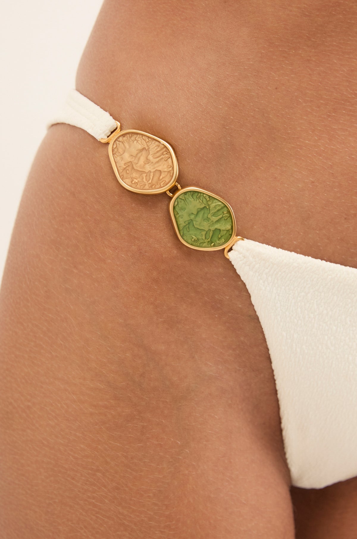 gid://shopify/Product/9592867389661