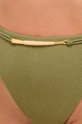 gid://shopify/Product/9592870994141