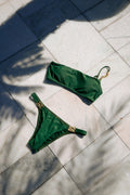 gid://shopify/Product/9592872796381