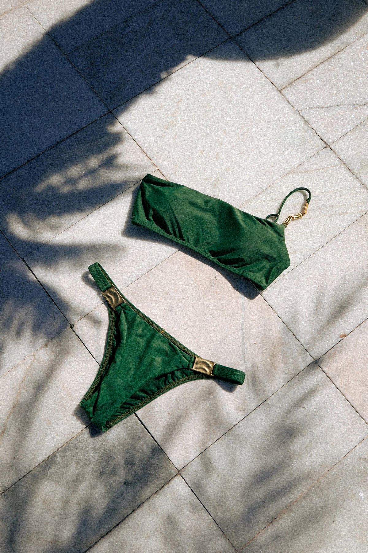 gid://shopify/Product/9592872796381