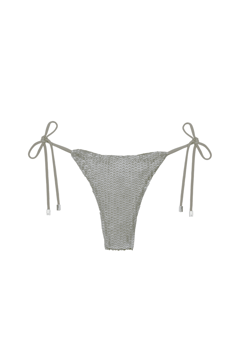gid://shopify/Product/9592876073181