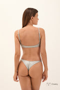 gid://shopify/Product/9592876335325