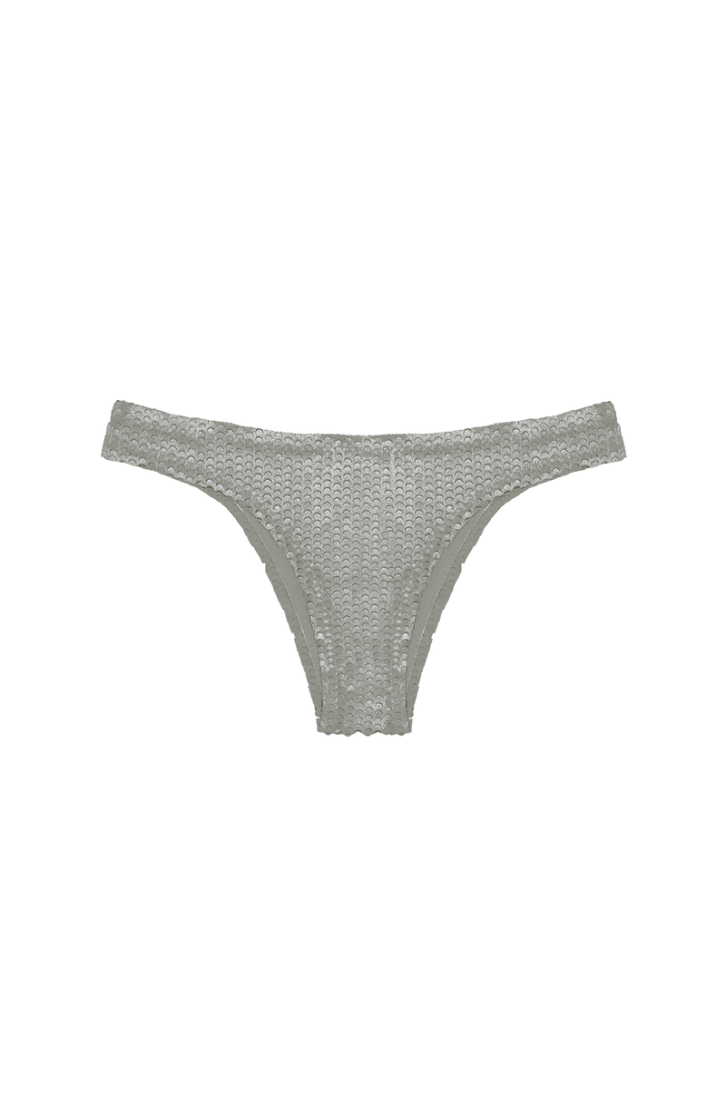 gid://shopify/Product/9592876990685