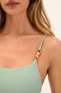 gid://shopify/Product/9592887017693
