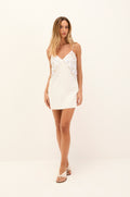 gid://shopify/Product/9592320393437