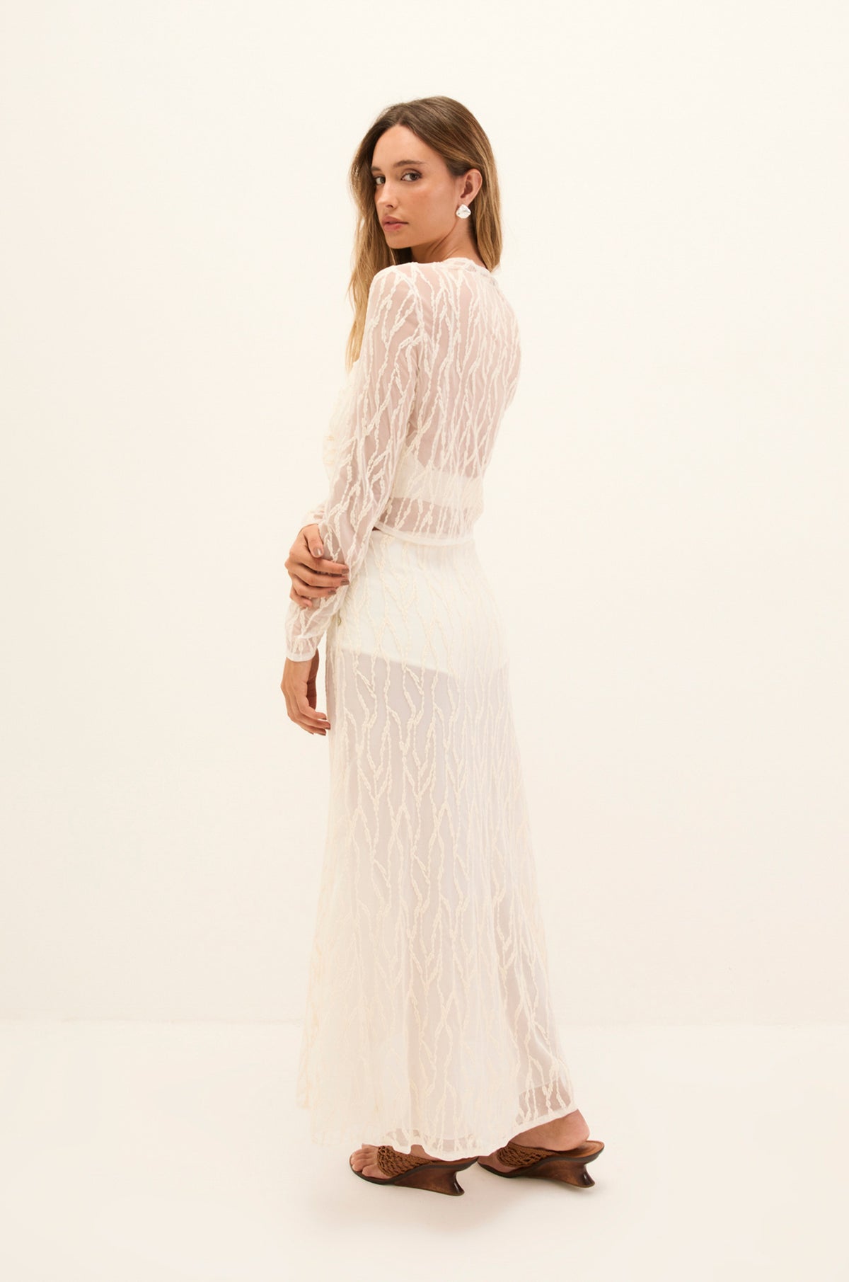 gid://shopify/Product/9592886427869