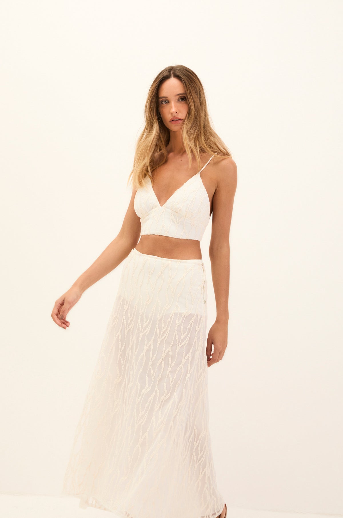 gid://shopify/Product/9592886493405
