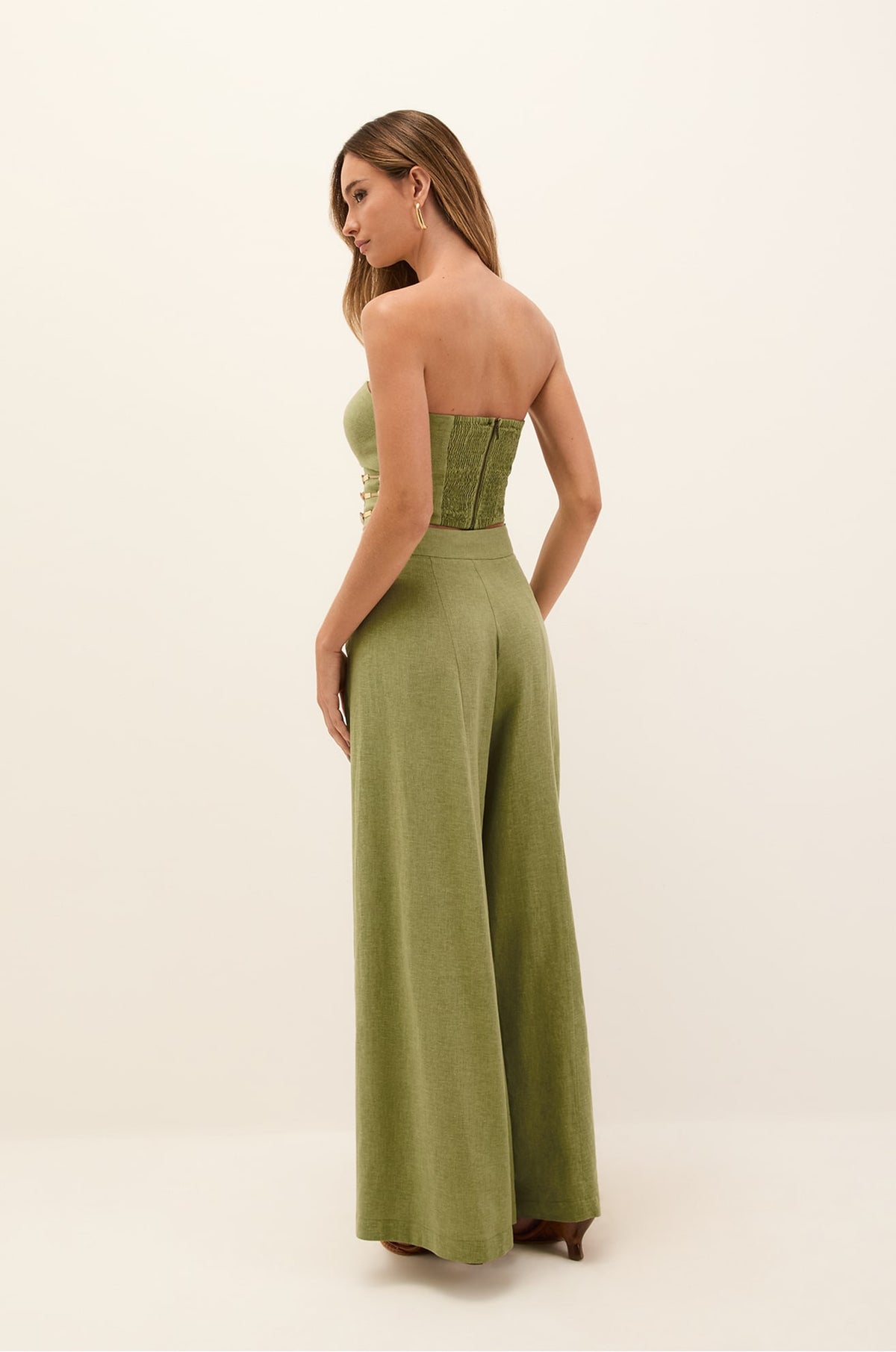 gid://shopify/Product/9592320950493