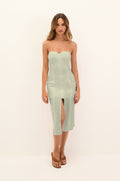 gid://shopify/Product/9592322195677