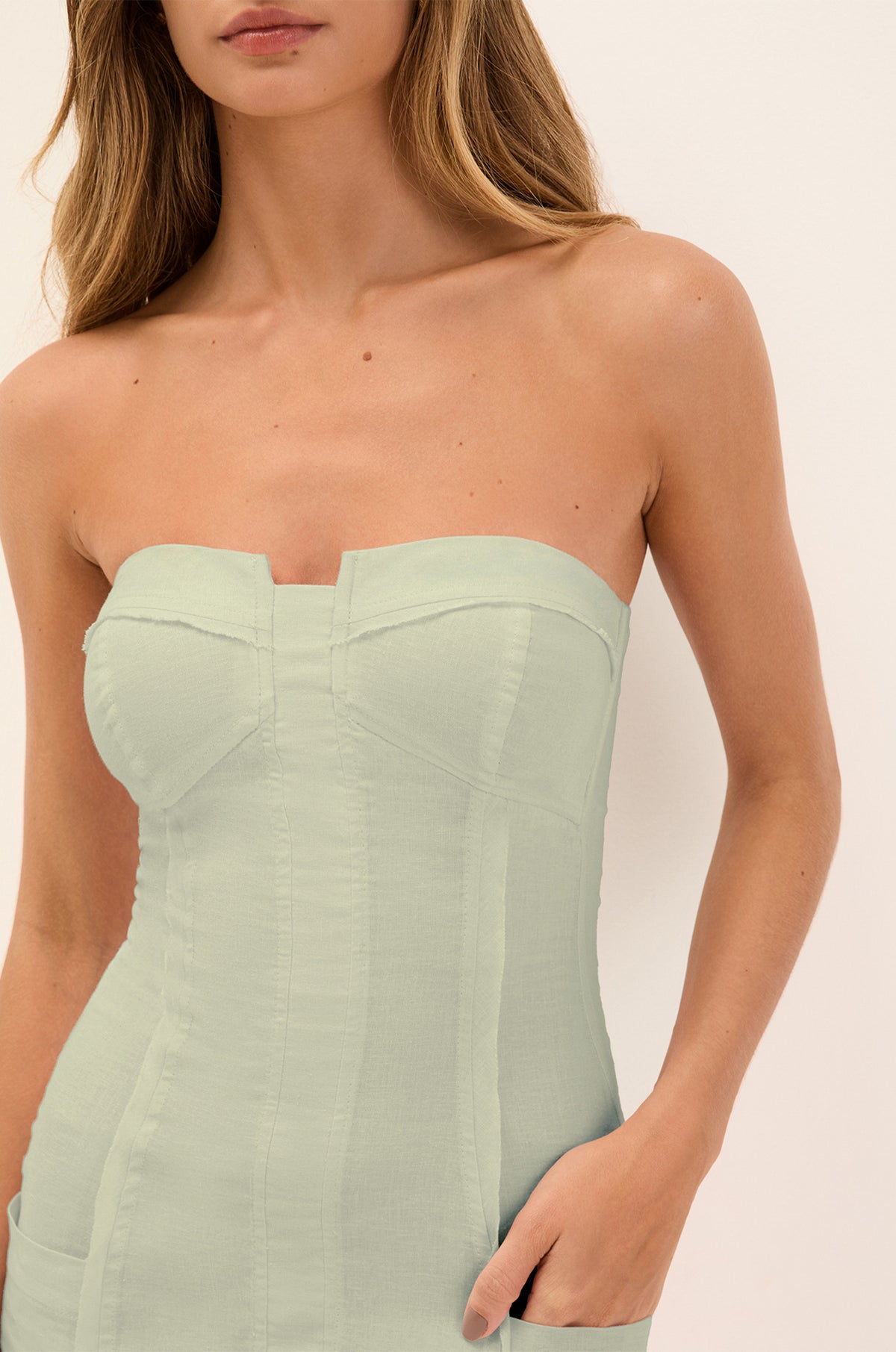 gid://shopify/Product/9592322195677