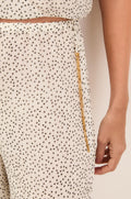 gid://shopify/Product/9592332517597