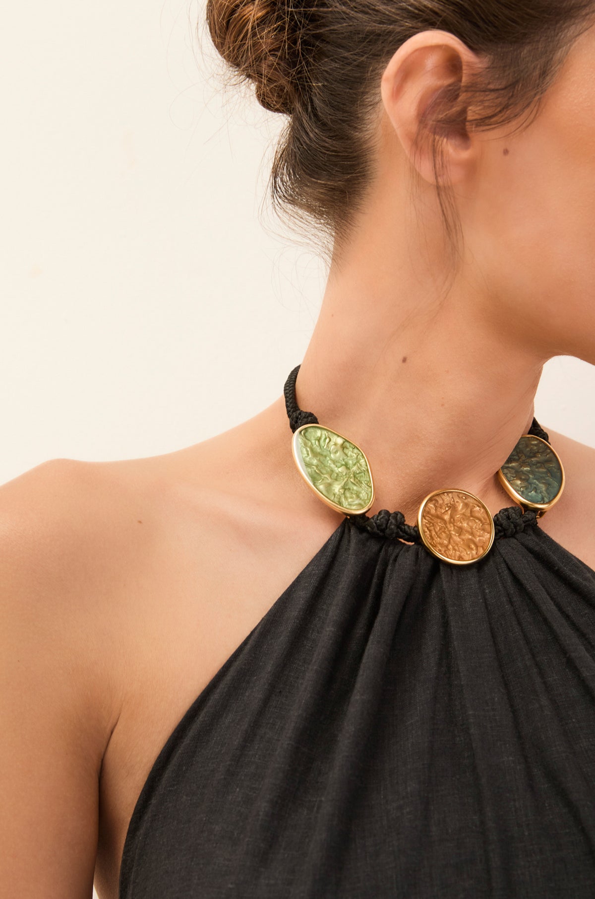 gid://shopify/Product/9592350114013