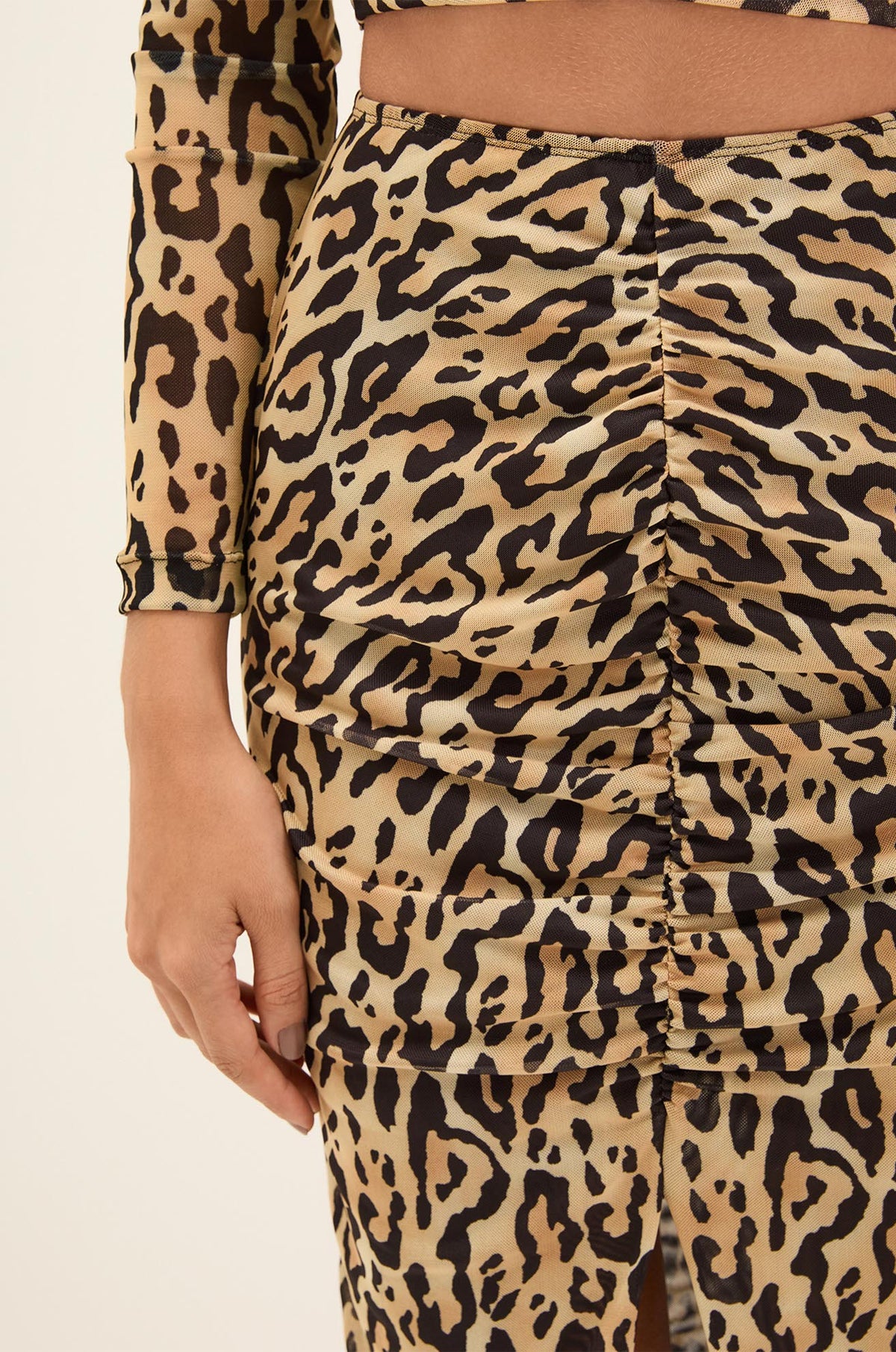 gid://shopify/Product/9592885215453