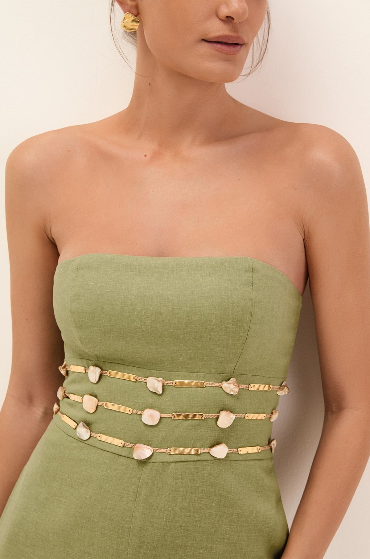 gid://shopify/Product/9592373346525
