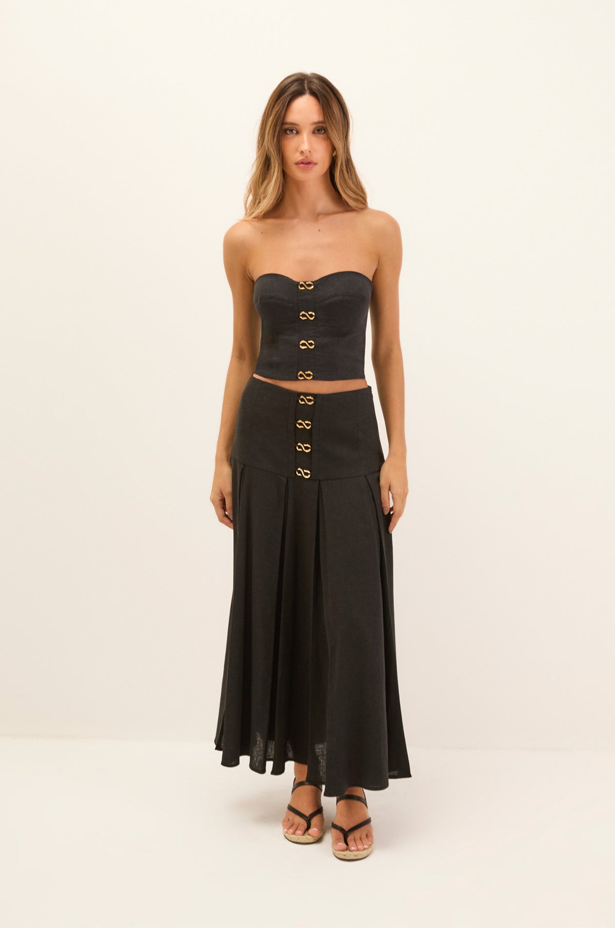 gid://shopify/Product/9592385896669