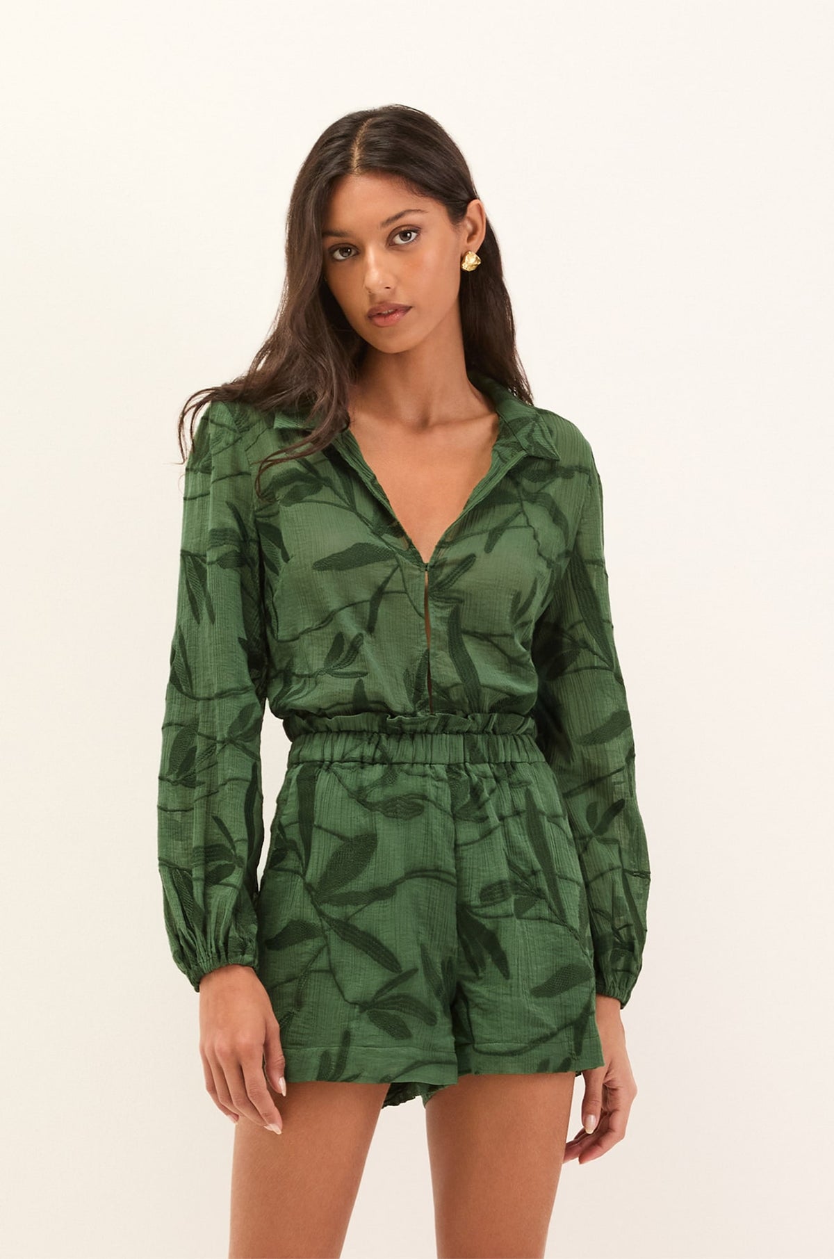 gid://shopify/Product/9592887443677