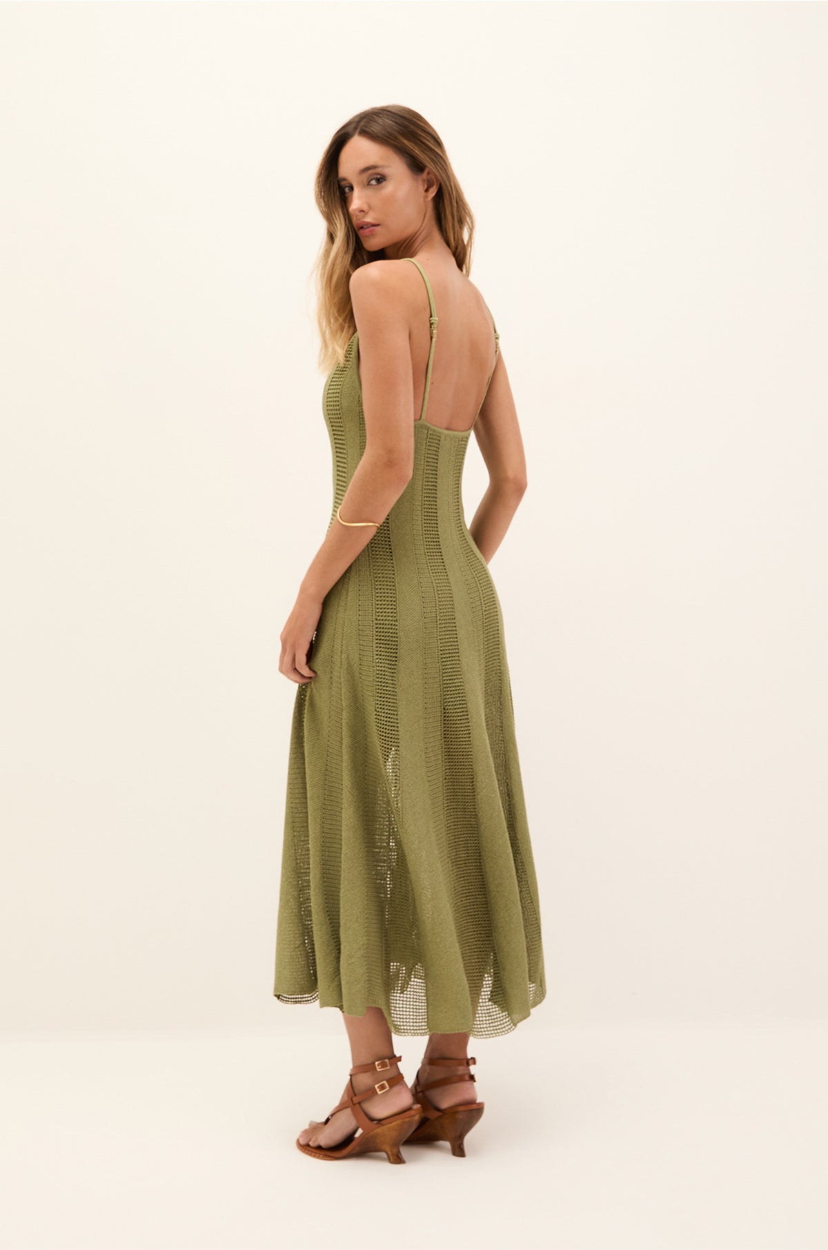 gid://shopify/Product/9592676057309