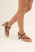 gid://shopify/Product/9592418369757