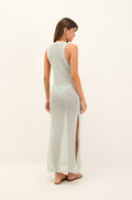 gid://shopify/Product/9592675500253