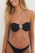 gid://shopify/Product/9596034384093