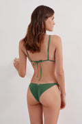 gid://shopify/Product/9595925889245