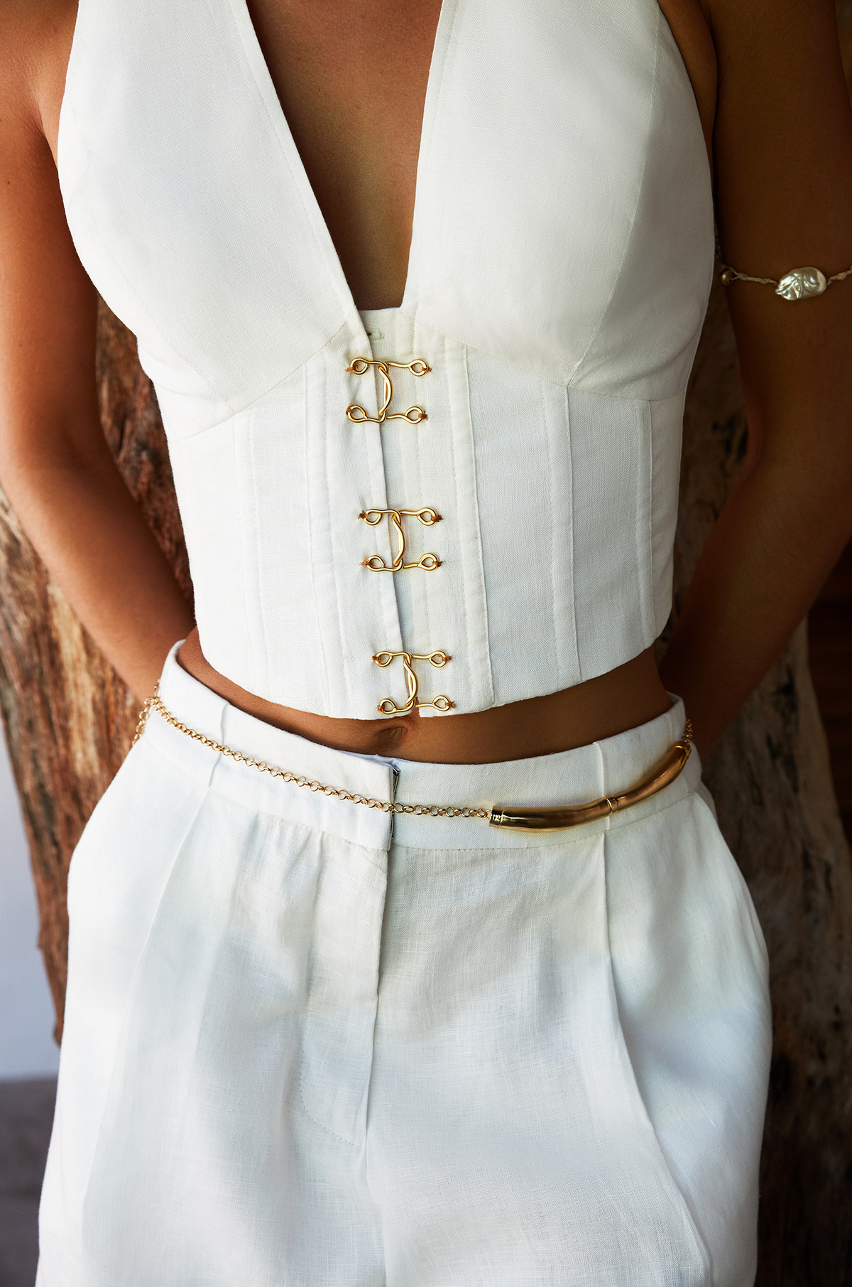 gid://shopify/Product/9595893022941