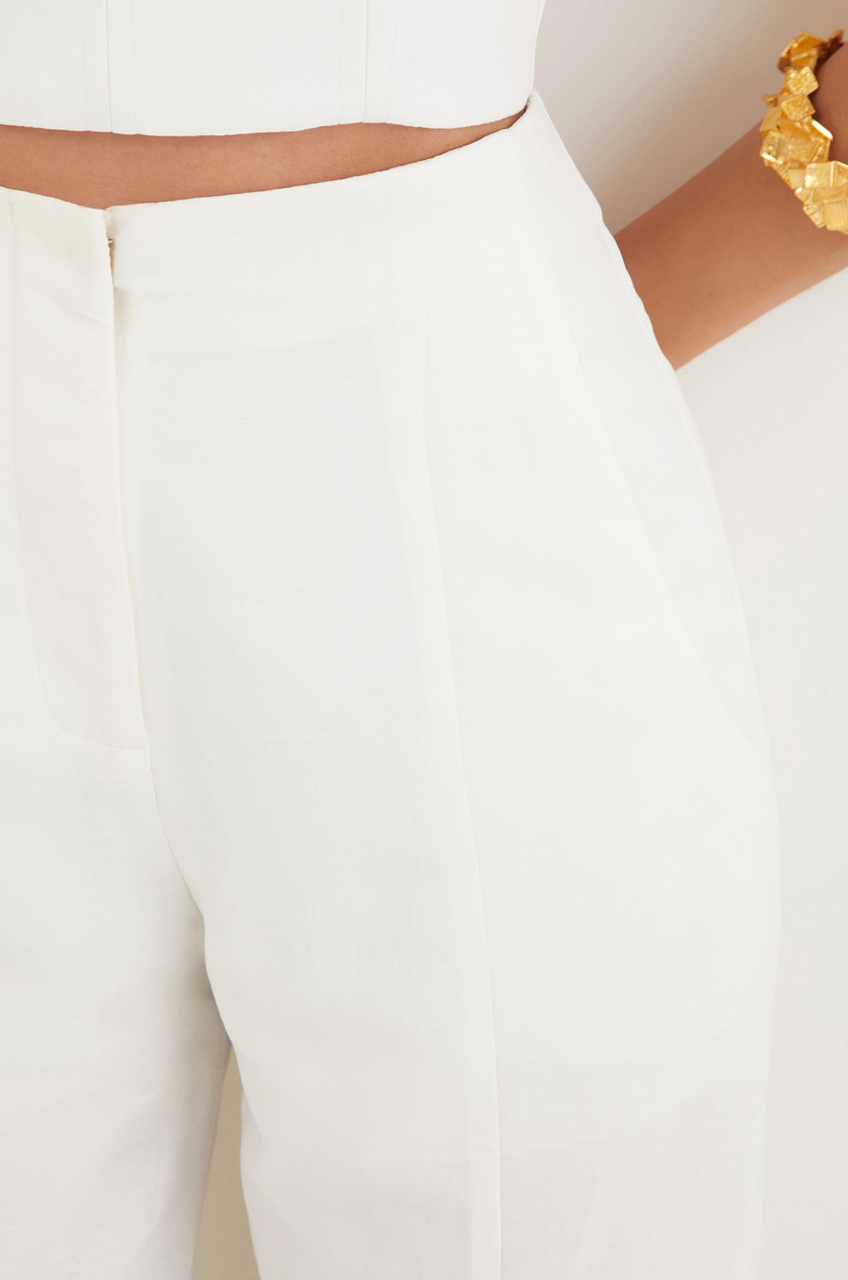 gid://shopify/Product/9596053029085