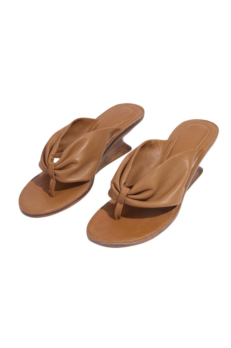 gid://shopify/Product/9596032352477