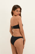 gid://shopify/Product/9604677894365