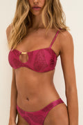 gid://shopify/Product/9604672880861