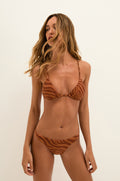 gid://shopify/Product/9604700569821