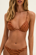 gid://shopify/Product/9604700569821