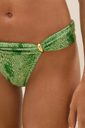 gid://shopify/Product/9604707483869