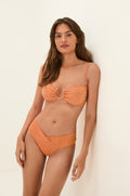 gid://shopify/Product/9604708139229