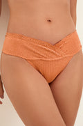 gid://shopify/Product/9604708139229