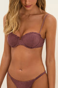 gid://shopify/Product/9604766400733