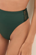 gid://shopify/Product/9604734615773