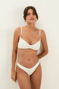 gid://shopify/Product/9617178329309