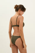 gid://shopify/Product/9604691820765
