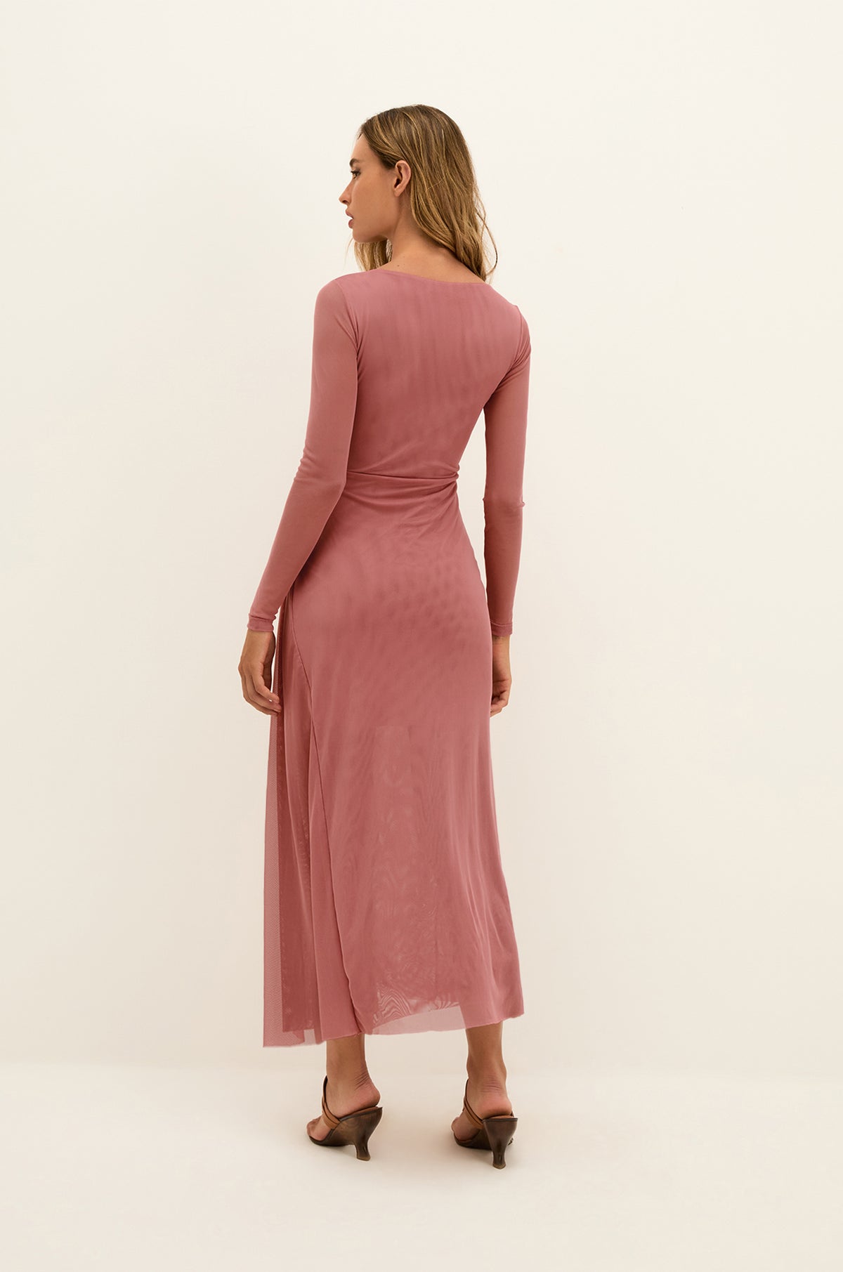 gid://shopify/Product/9604673863901