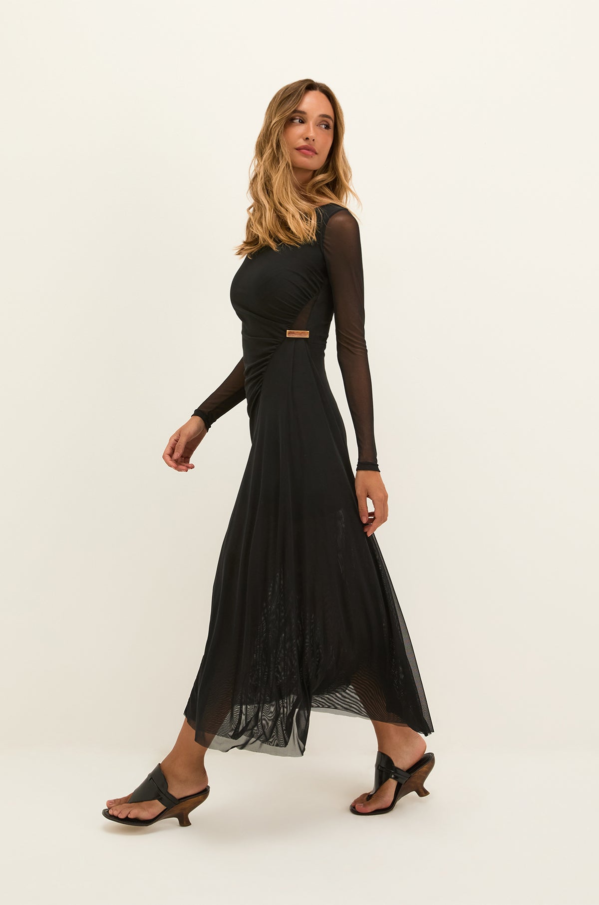 gid://shopify/Product/9604674453725