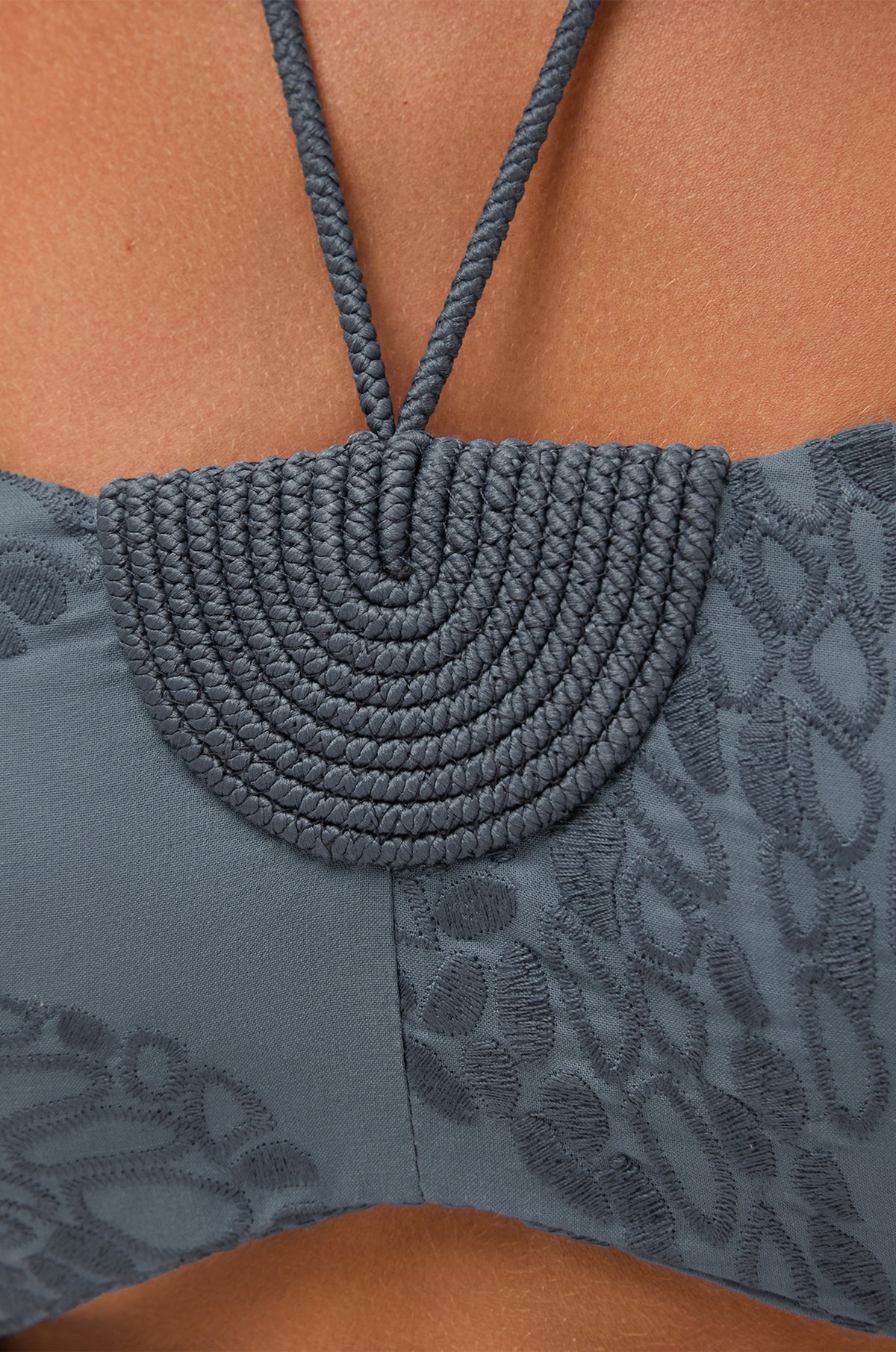 gid://shopify/Product/9604671340765