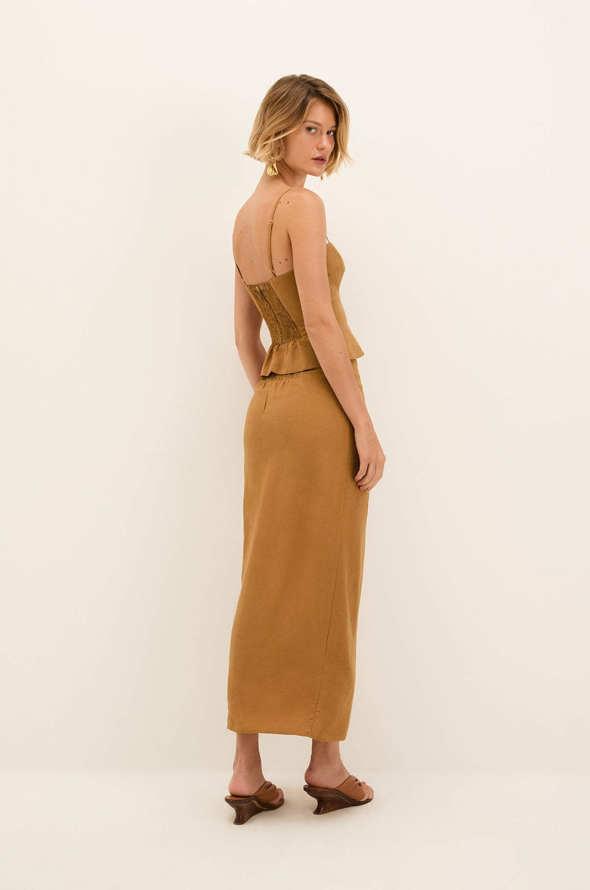 gid://shopify/Product/9604673896669