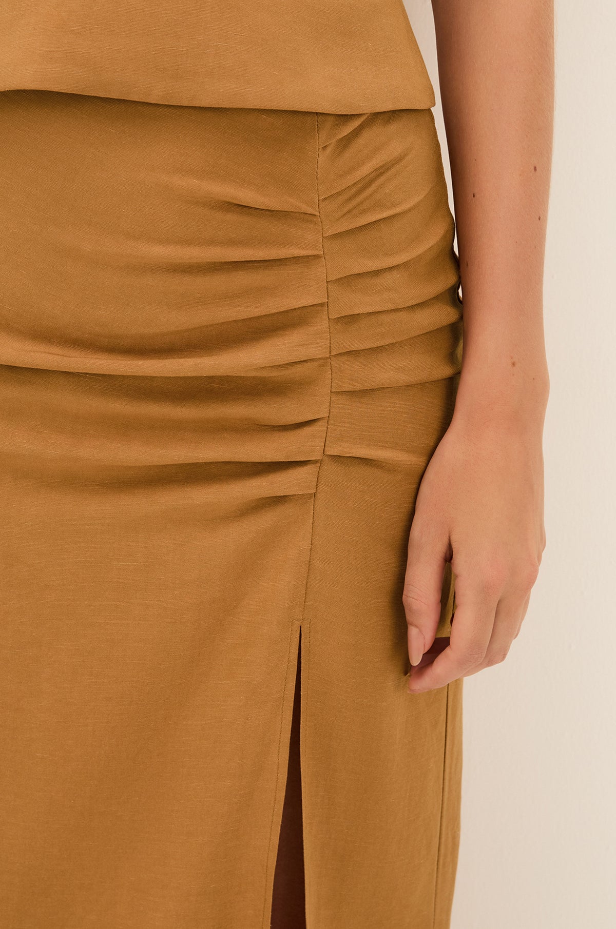 gid://shopify/Product/9604673896669