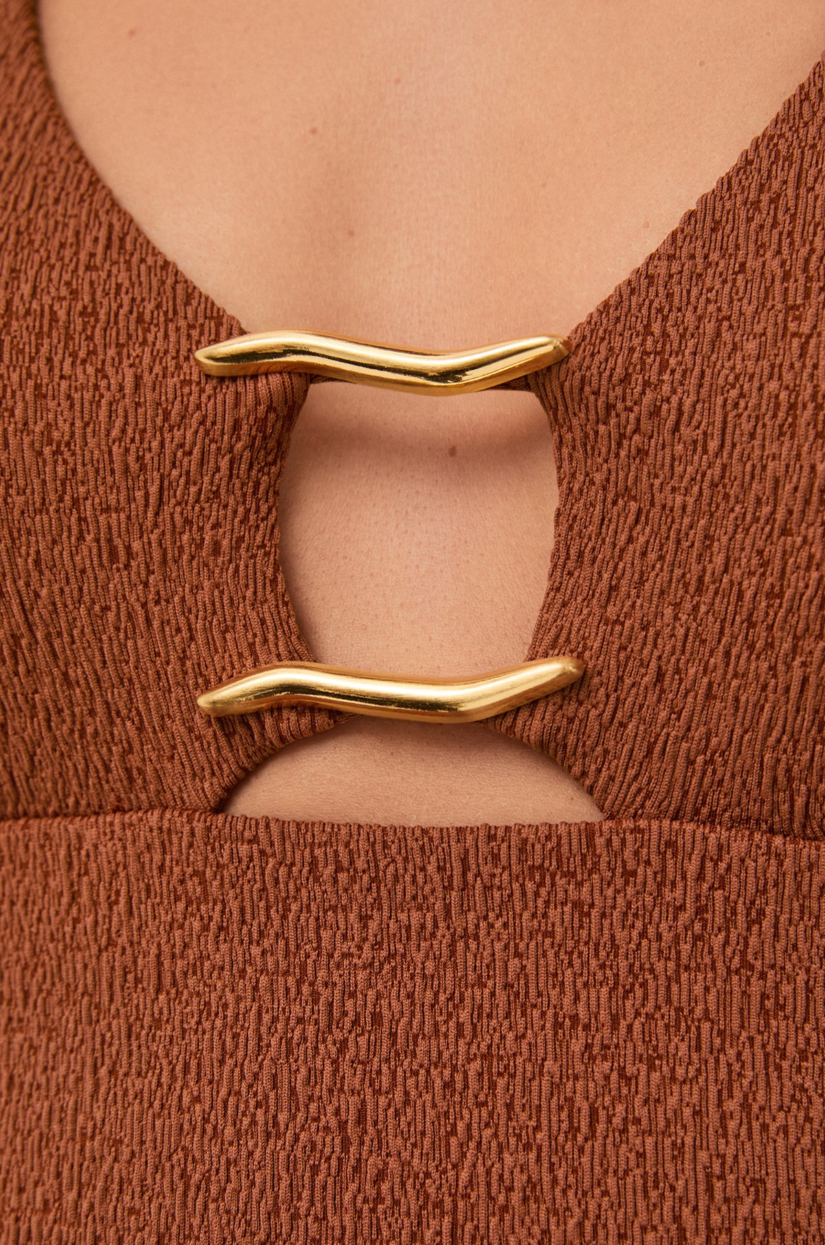 gid://shopify/Product/9604703420637