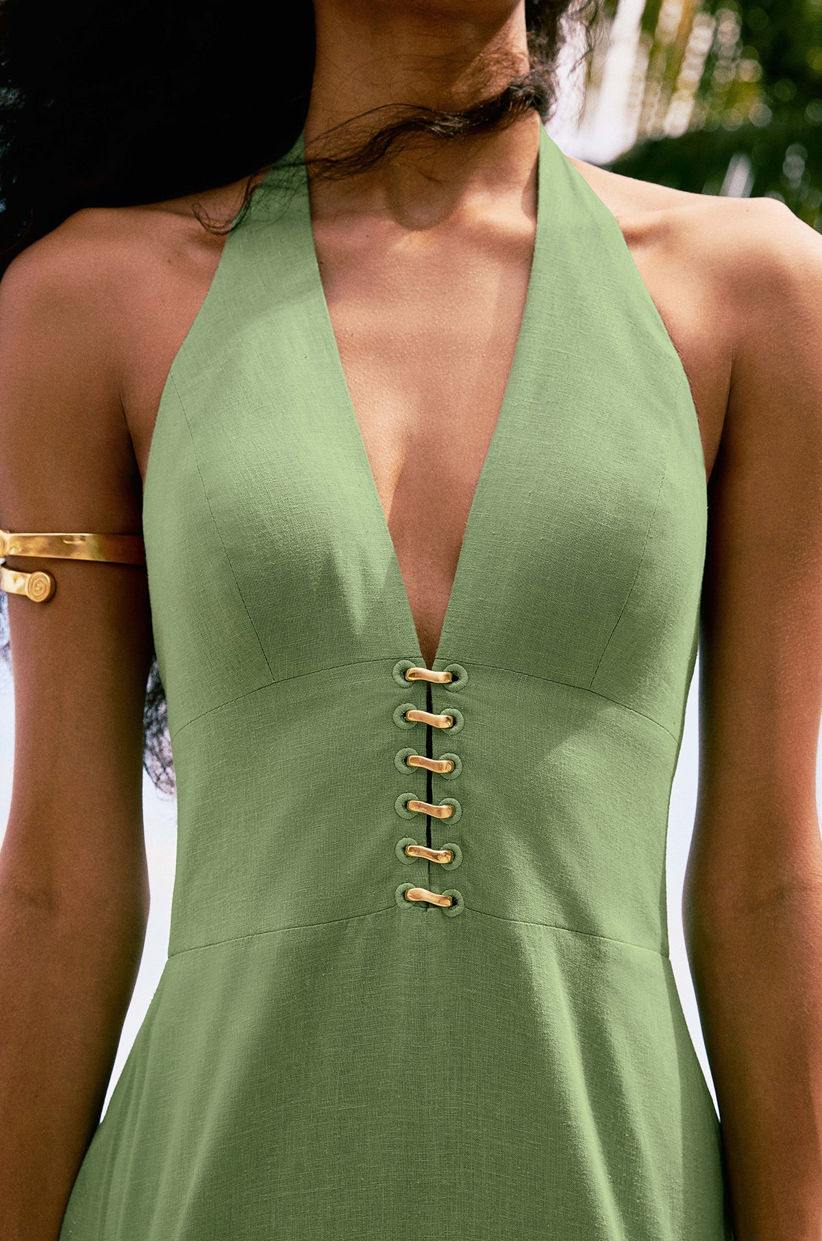 gid://shopify/Product/9604728619229