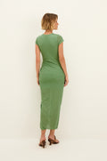 gid://shopify/Product/9604708303069