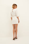 gid://shopify/Product/9604729143517
