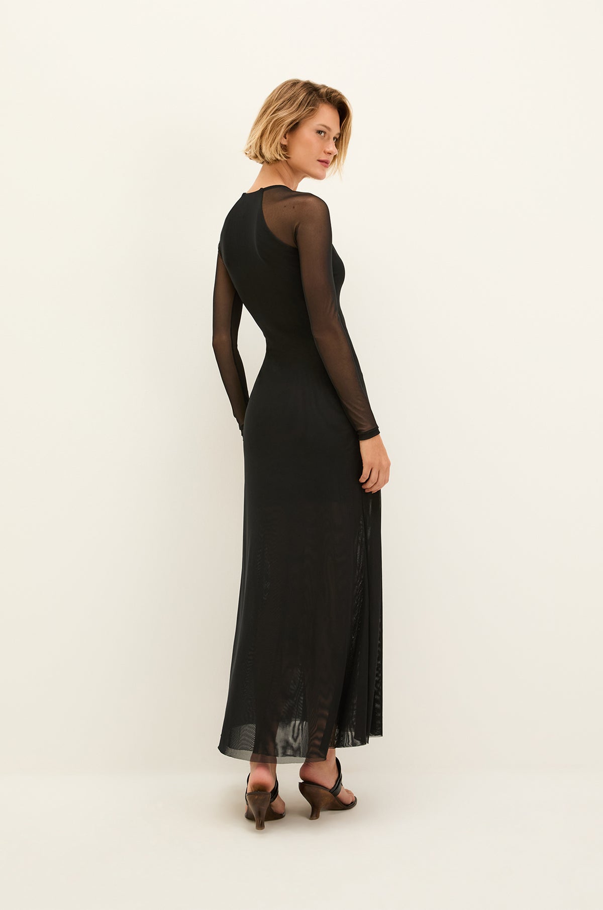 gid://shopify/Product/9604740153565